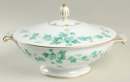Caprice Green Round Covered Vegetable
