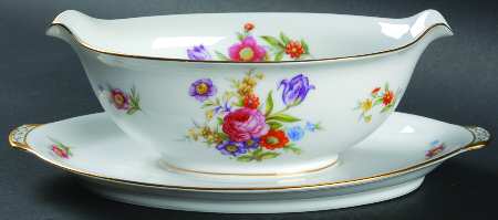 Dresdenia(Japan) Gravy Boat with Attached Underplate