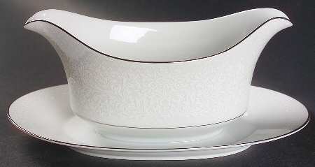 Fairbanks Gravy Boat with Attached Underplate