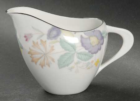 Fantasia (Platinum Trim) Creamer