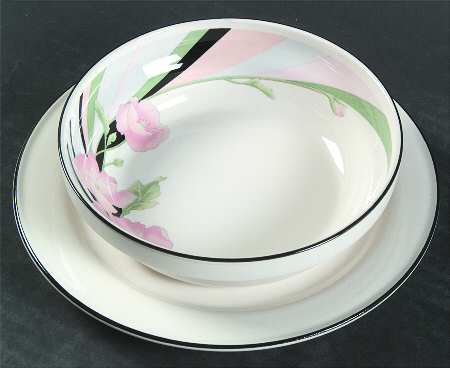 Jolie Gravy Boat with Attached Underplate