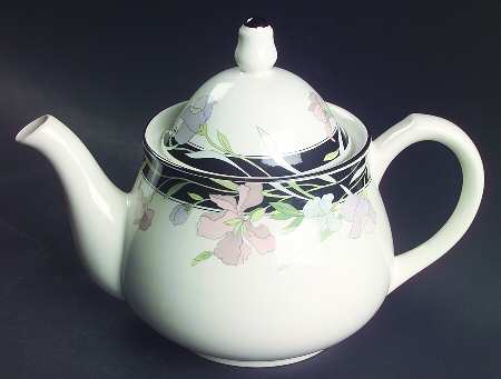 Overture Teapot & Lid