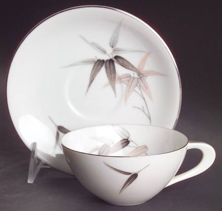 Sasa Flat Cup & Saucer Set