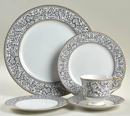 Spanish Lace 40 Piece Estate Set by Sango