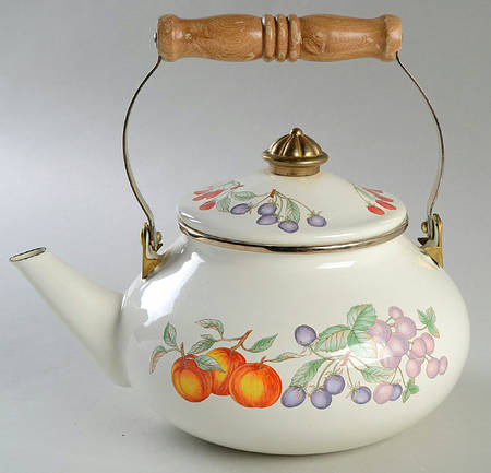 Luscious Metal Kettle & Lid