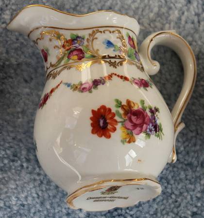 Dresden Garland 10 Oz Pitcher