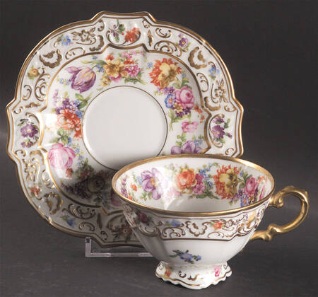 Garland (84287-18450) Footed Cup & Saucer Set