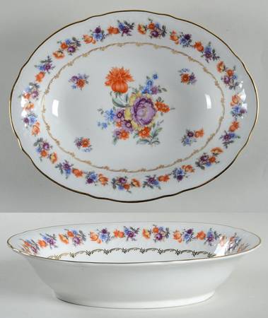 SCH18 9" Oval Vegetable Bowl by Schumann - Bavaria