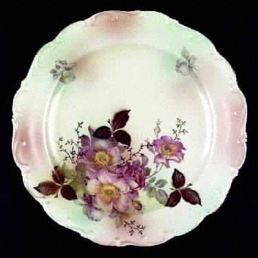 Wild Rose (Scallop, Rim, Embossed) by Schumann - Bavaria
