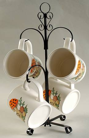Merry Mushroom Mug Tree & 4 Mugs (MUGM2 & MUGTRE)