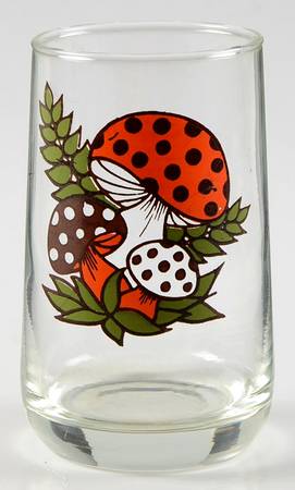 Merry Mushroom 8 Oz Glassware Tumbler