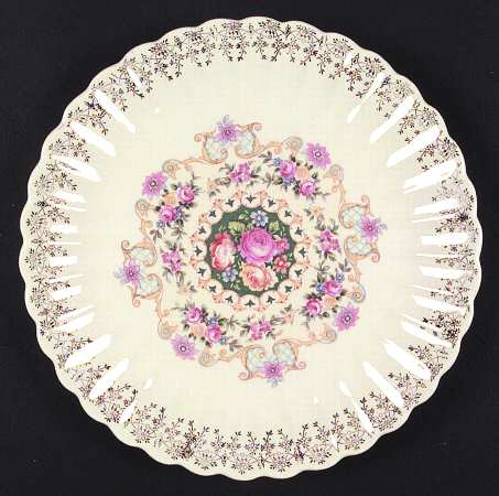 Melody (Fluted, Trojan) by Sebring Pottery
