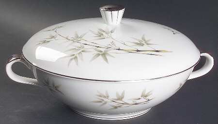 Bamboo Garden Round Covered Vegetable