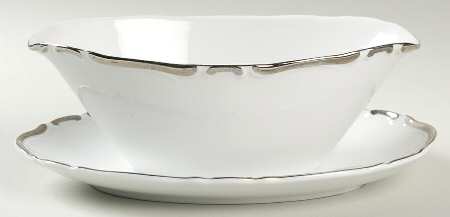 Majesty Gravy Boat with Attached Underplate