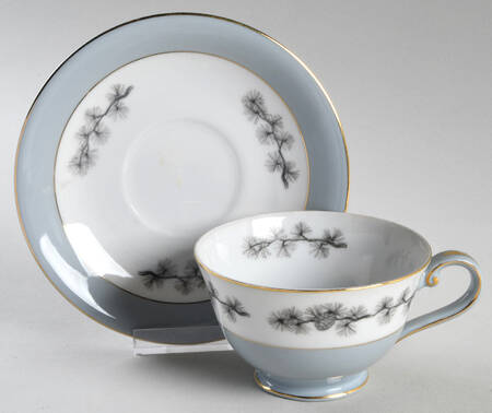 Pinecone Footed Cup & Saucer Set