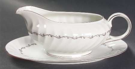 Rhythm Gravy Boat & Underplate