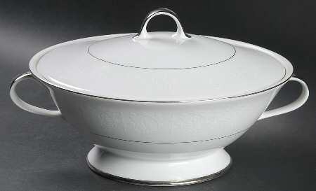 Wedding Bell Round Covered Vegetable