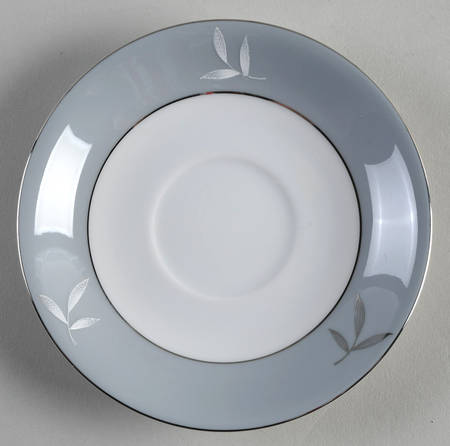 White Leaf Saucer