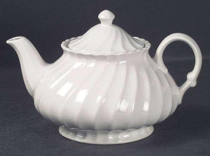 Bone White (Earthenware, USA, All Ivory) Teapot & Lid