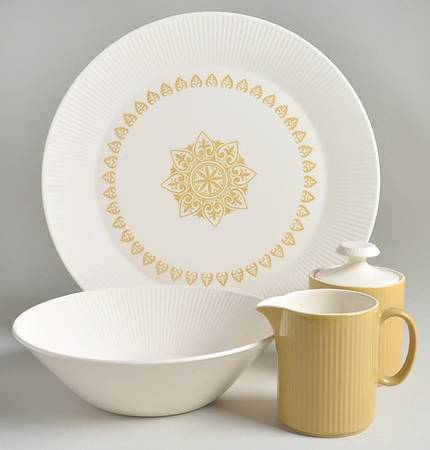 Serenade 5 Piece Hostess Set