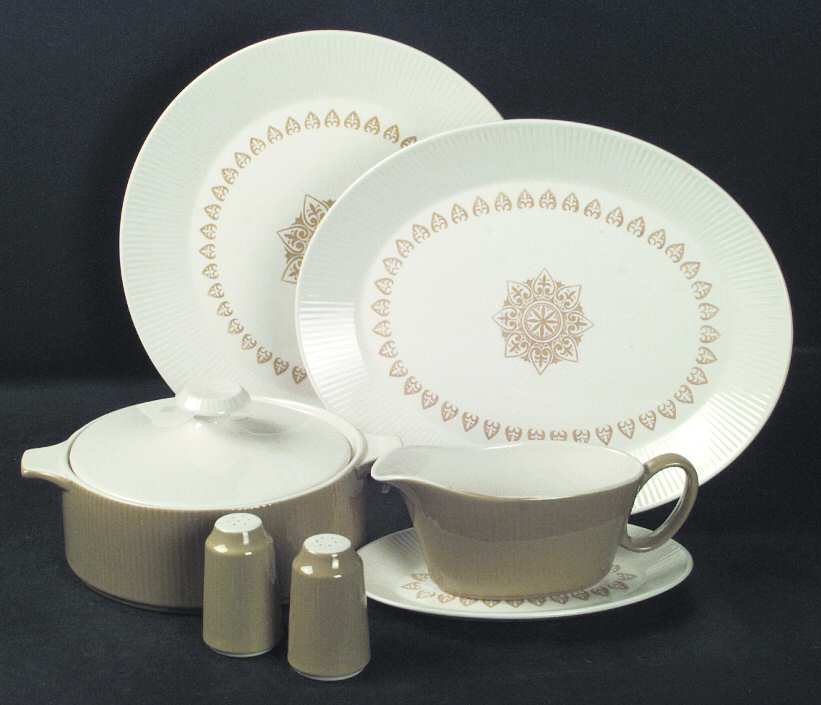 Serenade Round Covered Vegetable by Sheffield