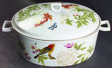 Chinese Garden (Fine China) 4.5 Qt Oval Covered Casserole