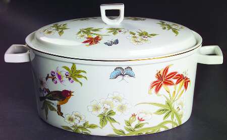 Chinese Garden (Fine China) 2 Quart Oval Covered Casserole
