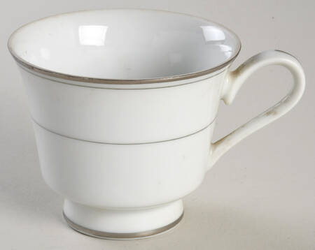 Debutante Footed Cup