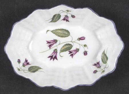 Campanula (Dainty) 5" Oval Nut Dish