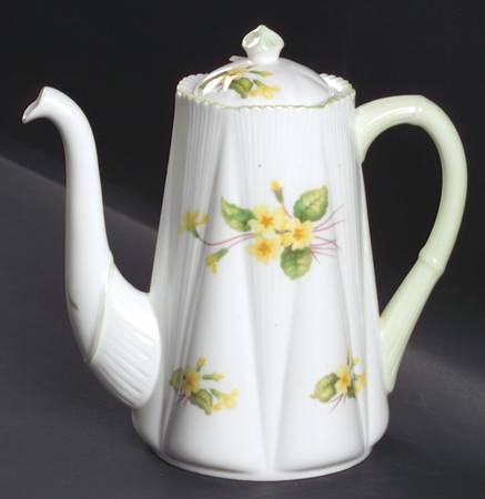 Primrose (Dainty Shape, Green Trim) Coffee Pot & Lid