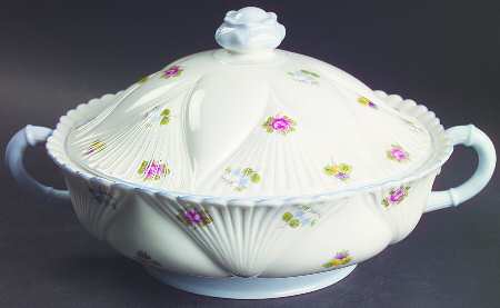 Rose, Pansy, Forget Me Not Round Covered Vegetable