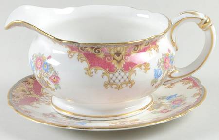 Sheraton Pink (13289, Scalloped) Gravy Boat & Underplate