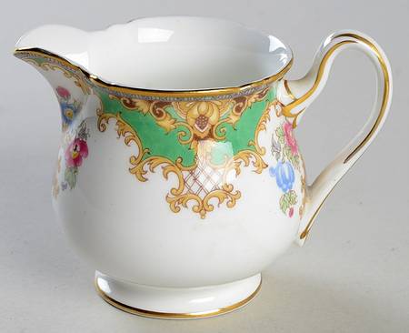 Sheraton Green (Scalloped) Mini Creamer