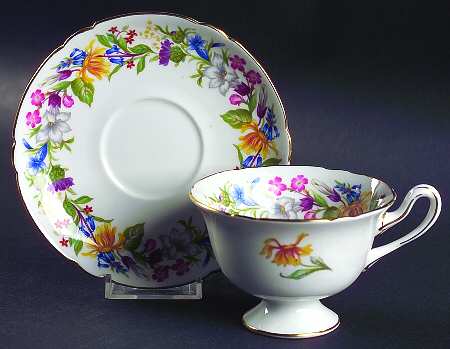 Spring Bouquet (Gainsborough, Scalloped) Footed Cup & Saucer Set