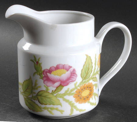 Monticello 32 Oz Pitcher