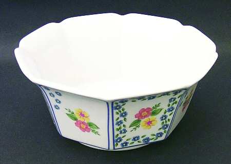 Romance 7" Octagonal Vegetable Bowl