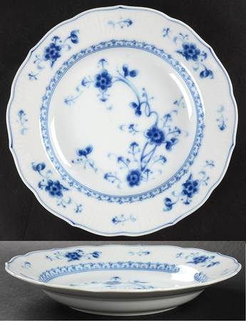Victoria Blue Large Rim Soup Bowl