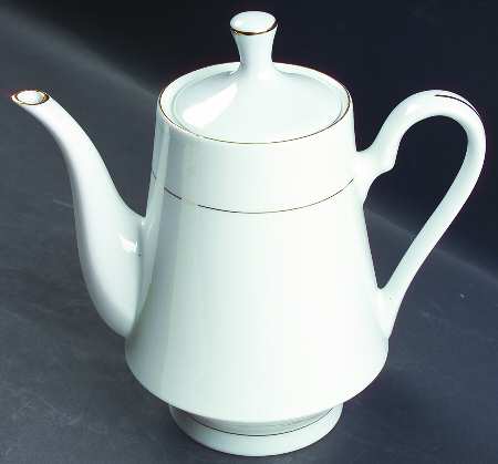 Golden Traditions Coffee Pot & Lid
