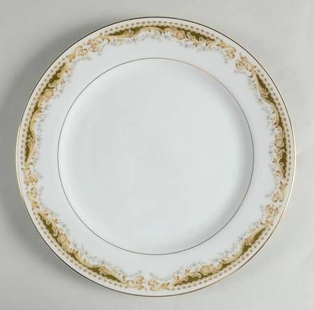 Queen Anne by Signature