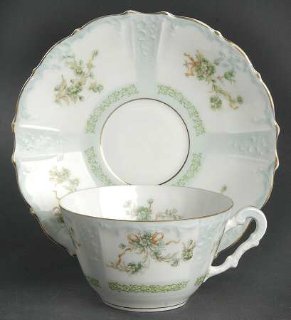OHM176 Flat Cup & Saucer Set