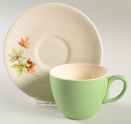Maple Leaf Flat Cup & Saucer Set