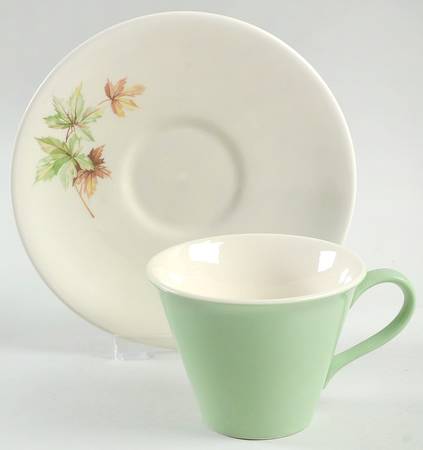 Maple Leaf Flat Cup & Saucer Set