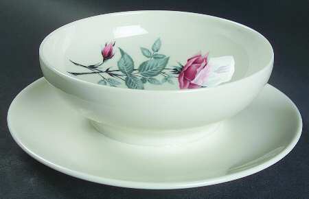 Classic Rose Gravy Boat with Attached Underplate