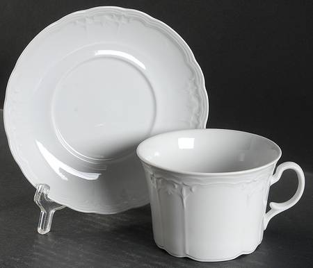 Julia Oversized Cup & Saucer Set
