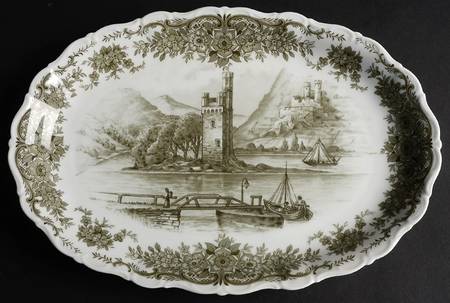 Rhinegau (Scalloped) 12" Oval Serving Platter