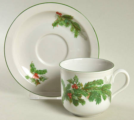 Holly Flat Cup & Saucer Set