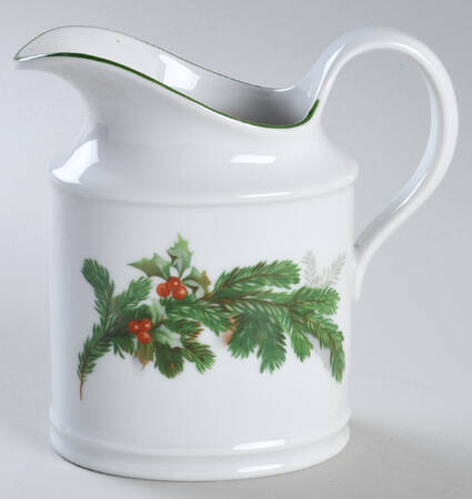 Holly 16 Oz Pitcher