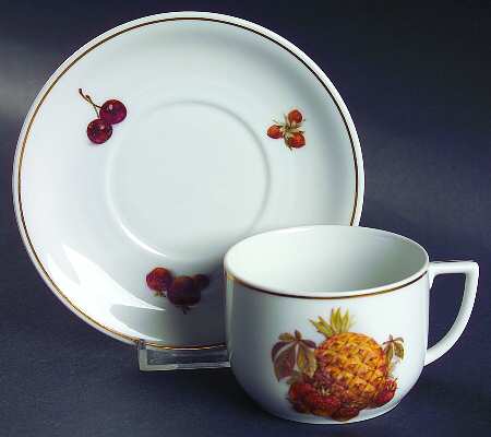 SLT83 Flat Cup & Saucer Set
