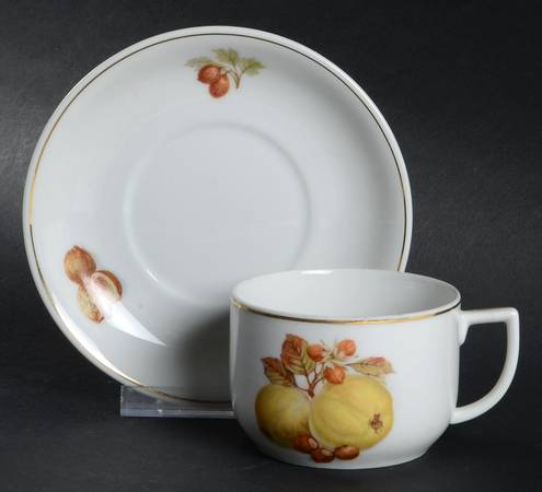 SLT83 Flat Cup & Saucer Set