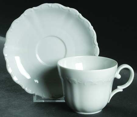 Theresia White Flat Cup & Saucer Set